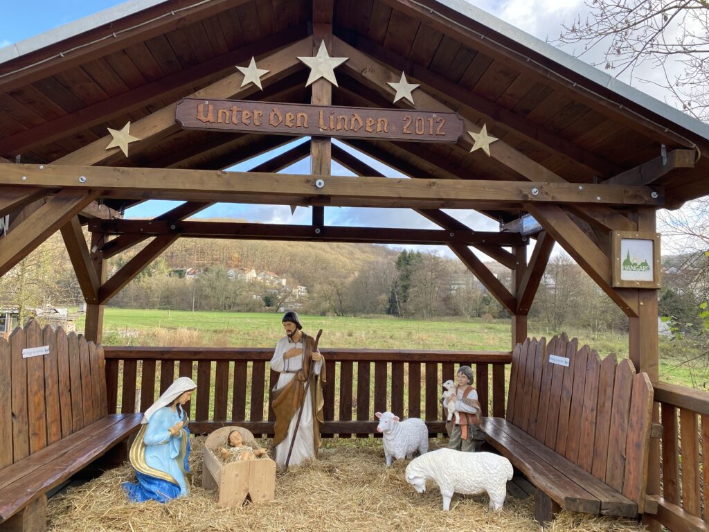 Weihnachtskrippe in Hangard hat Zuwachs bekommen