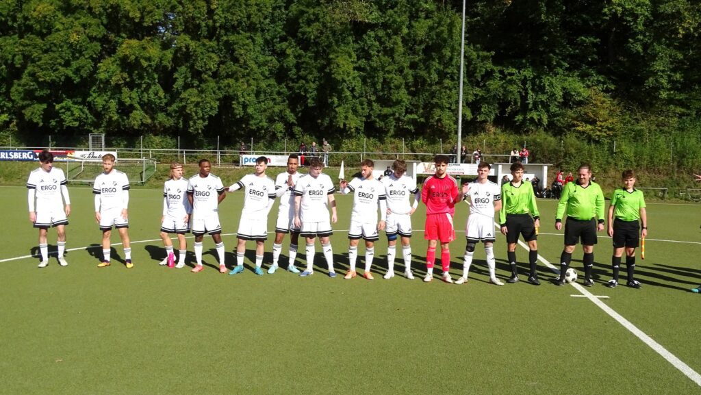 SVGG Hangard im neuen Trikot auf Spitzenplatz in der Landesliga Ost